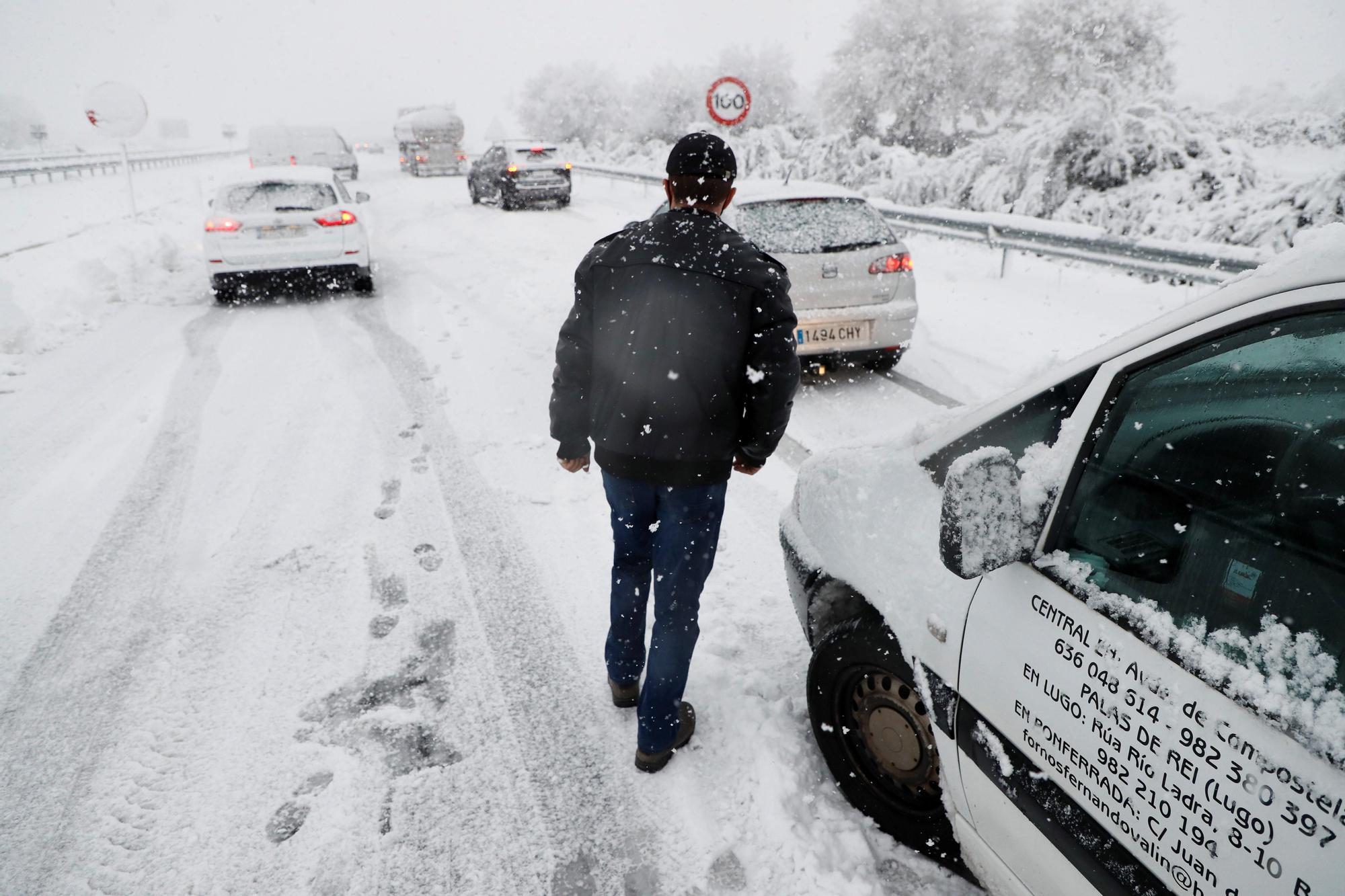 La borrasca Dora en Galicia: las fotos de un temporal de nieve y frío