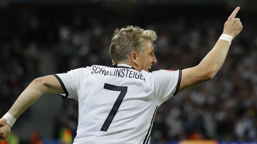 Schweinsteiger, autor del segon gol d&#039;Alemanya