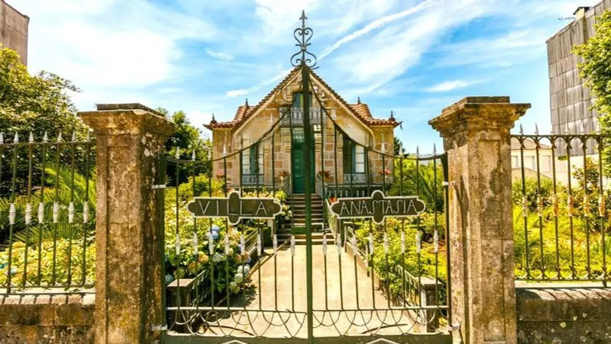 La histórica Villa Anastasia de O Porriño busca comprador con una rebaja de 260.000 euros