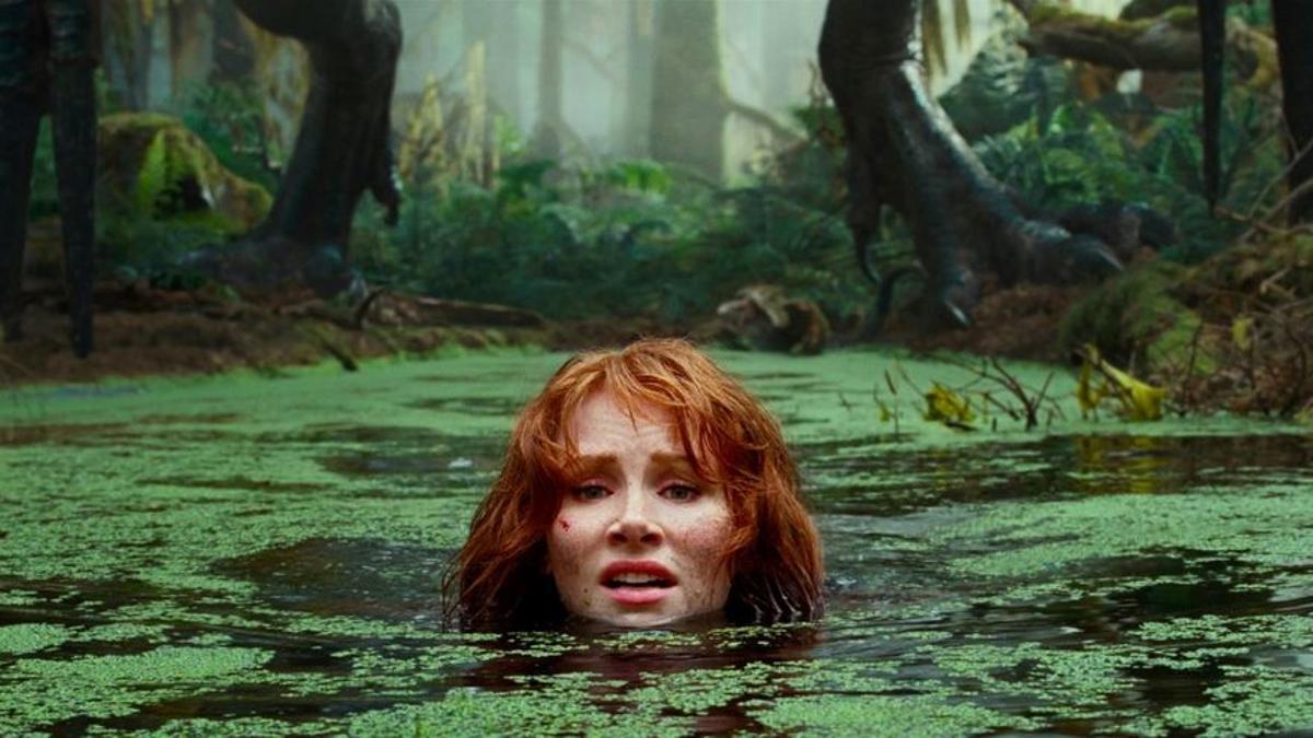 Bryce Dallas Howard, en un fotograma de 'Jurassic World: Dominion'.