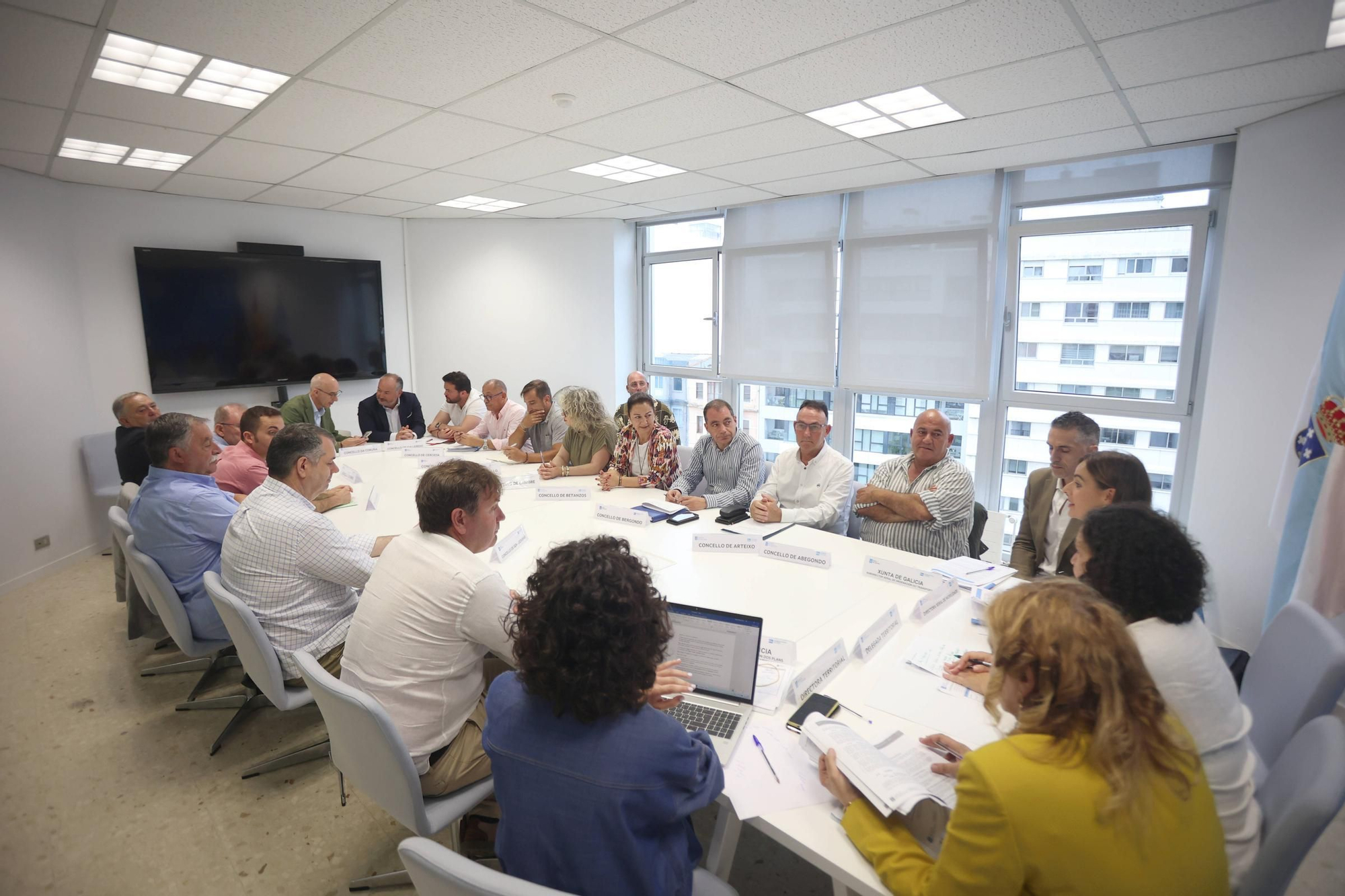 Reunión en A Coruña de la comisión de seguimiento del Área de Transporte Metropolitano