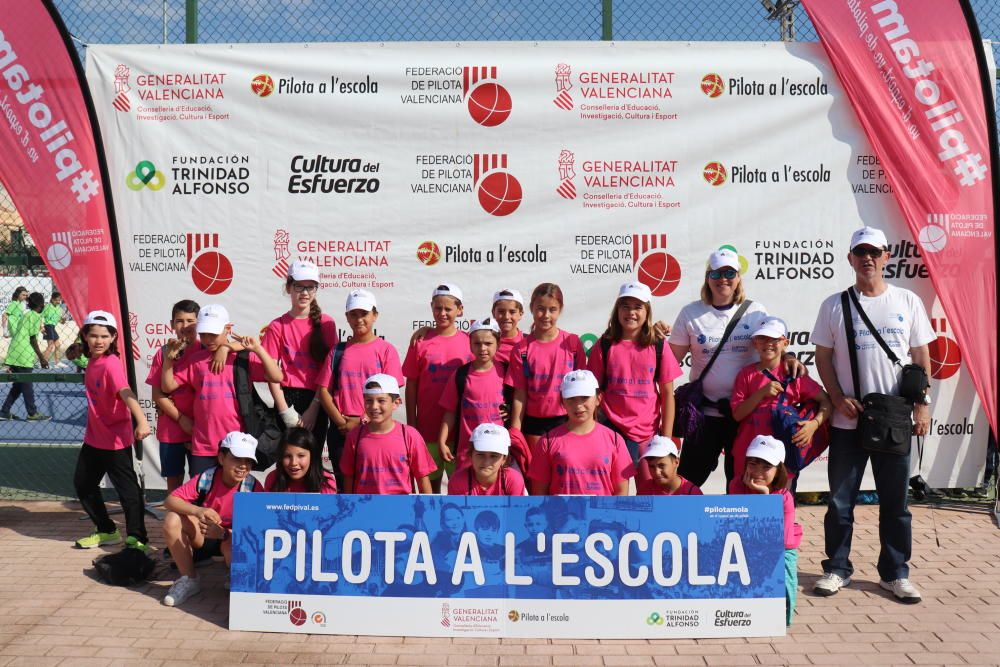 Pilota a l’Escola despedix  el curs al gran a Piles