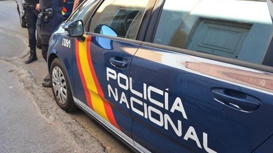 Investiguen dos agents de la Policia Nacional per colpejar un conductor a Girona