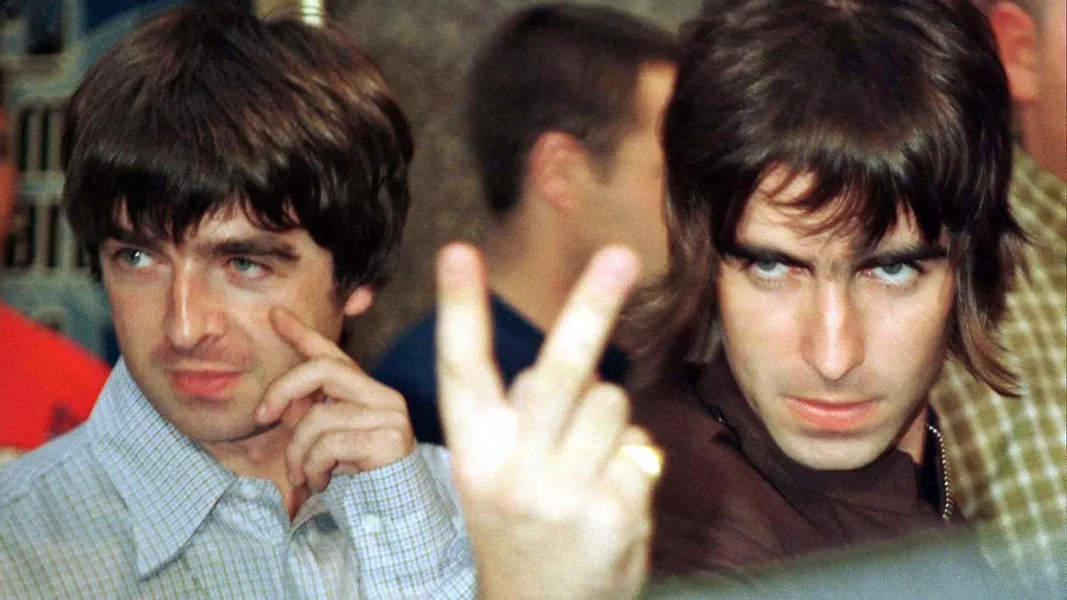 Vuelve Oasis: el regreso de los hermanos Gallagher resucita la moda britpop que triunfó en los 90 y 2000