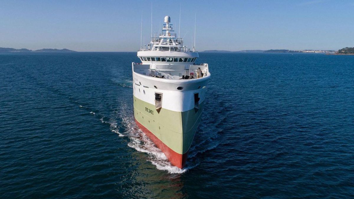 El arrastrero «Prion», construido en Nodosa, antes de partir a Malvinas.