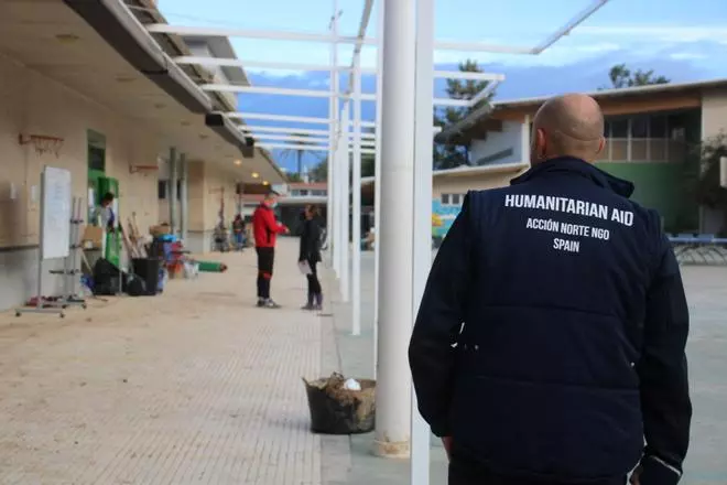 GALERÍA | Los Bomberos de Zamora, a pie de calle en Paiporta