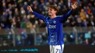 El Como apuesta por retener a Nico Paz pese a la opción de repesca del Real Madrid