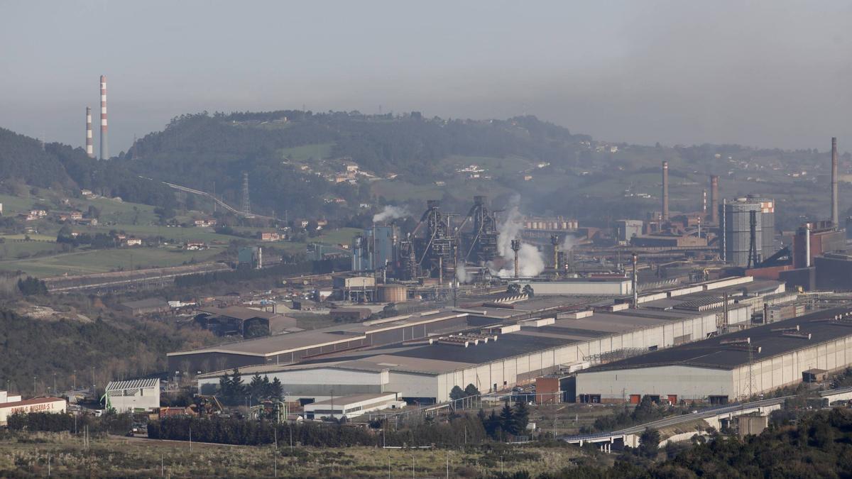 Boina de contaminación este martes en Gijón.