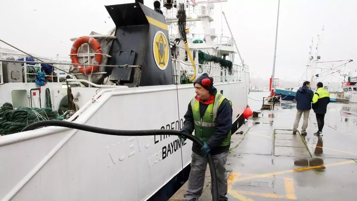 El Gobierno dispara a más de cinco millones de euros las ayudas concedidas a la flota pesquera gallega por el alza del gasóleo