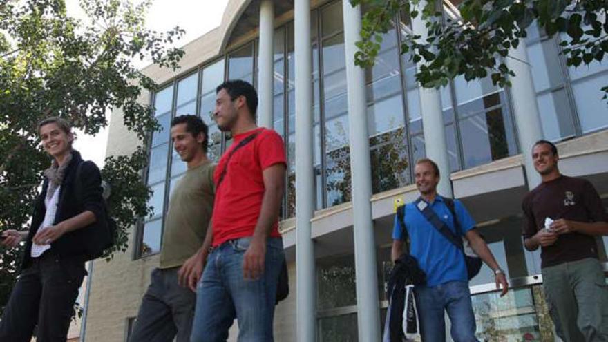 Facultad de Medicina, en el campus de Sant Joan.