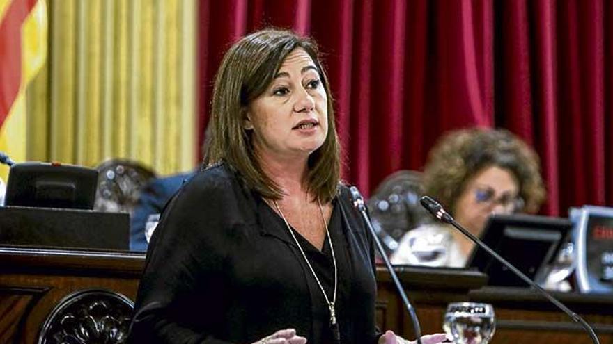 La presidenta del Govern, Francina Armengol durante el debate del Estado de la Comunidad.