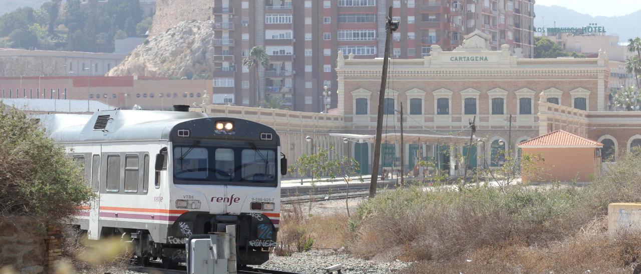 Un nuevo ramal conectará la vía de Cartagena con el Corredor Mediterráneo.