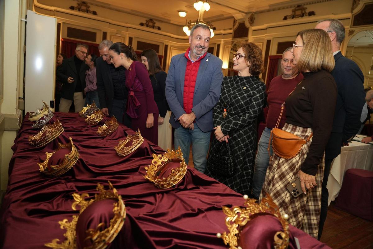 Galería de imágenes: La Ordre Bellatora reúne las joyas de 22 Na Violants de la historia de la Germandat