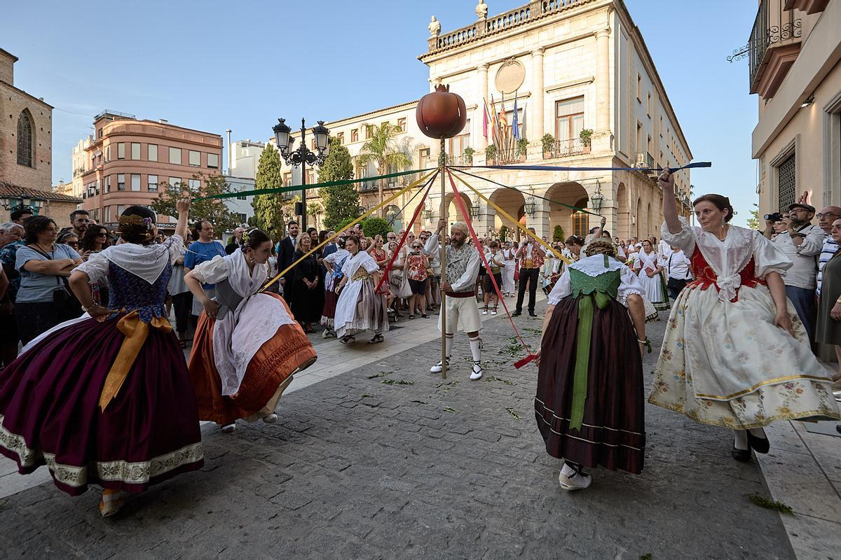 La fiesta del Coprus Cristi celebrada en las calles del centro histórico de Gandia