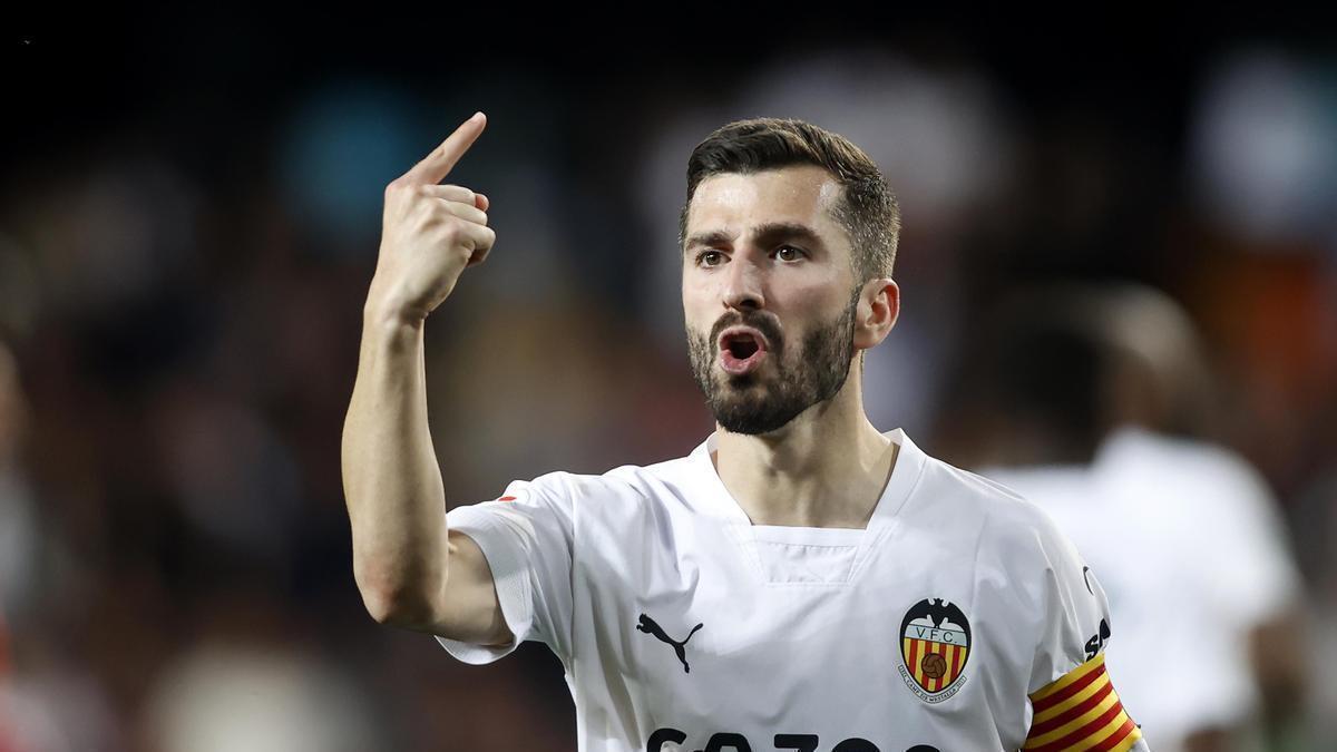 Gayà, durante el partido contra Osasuna