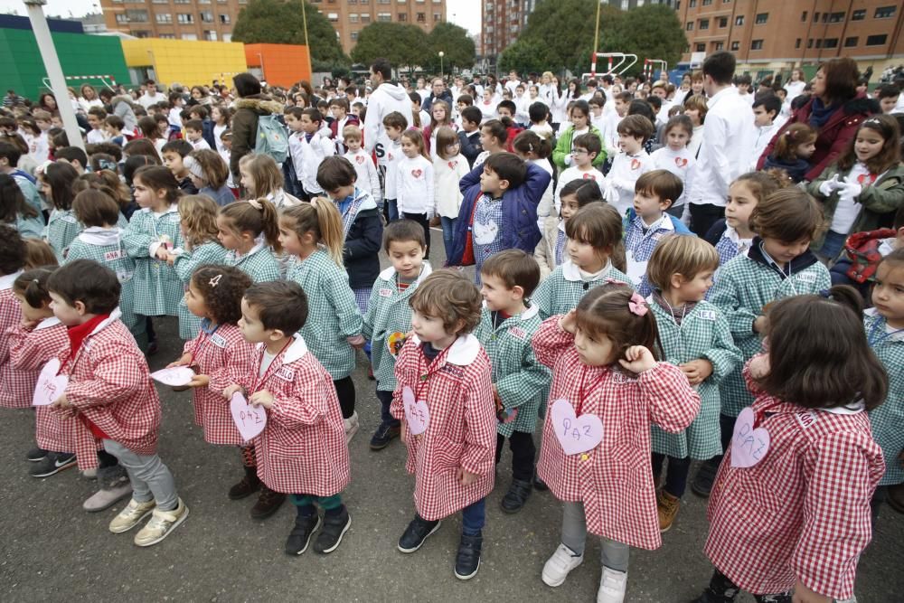 Día de la Paz en los colegios avilesinos.