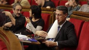 Xavier García Albiol, en su escaño del Parlament.