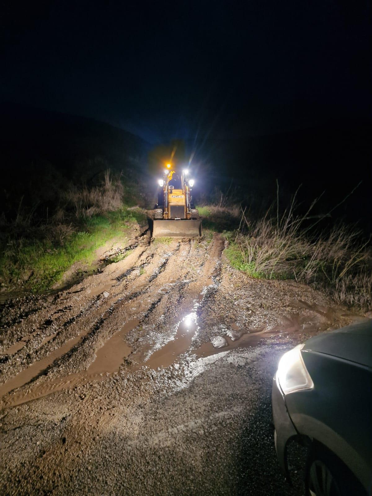 Trabajos de mejora de las vías afectadas por la lluvia en la provincia malagueña.