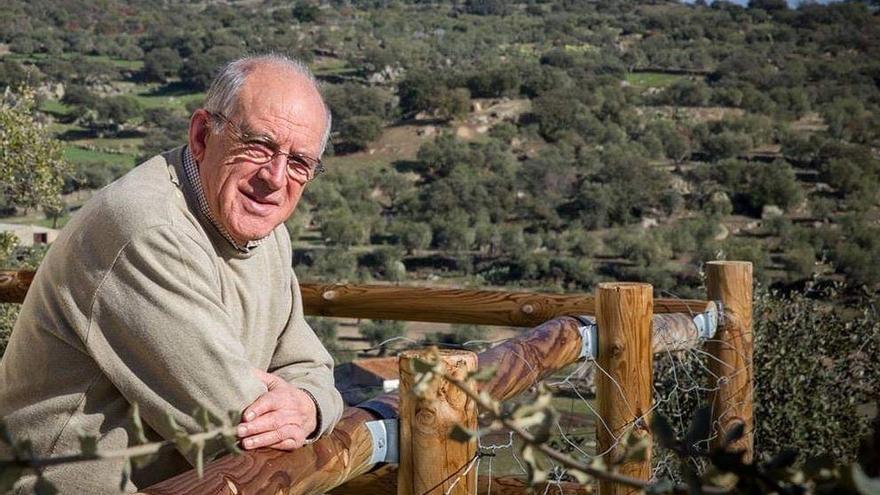 Agustín Cornejo, cura de Miajadas durante 54 años, falleció ayer.