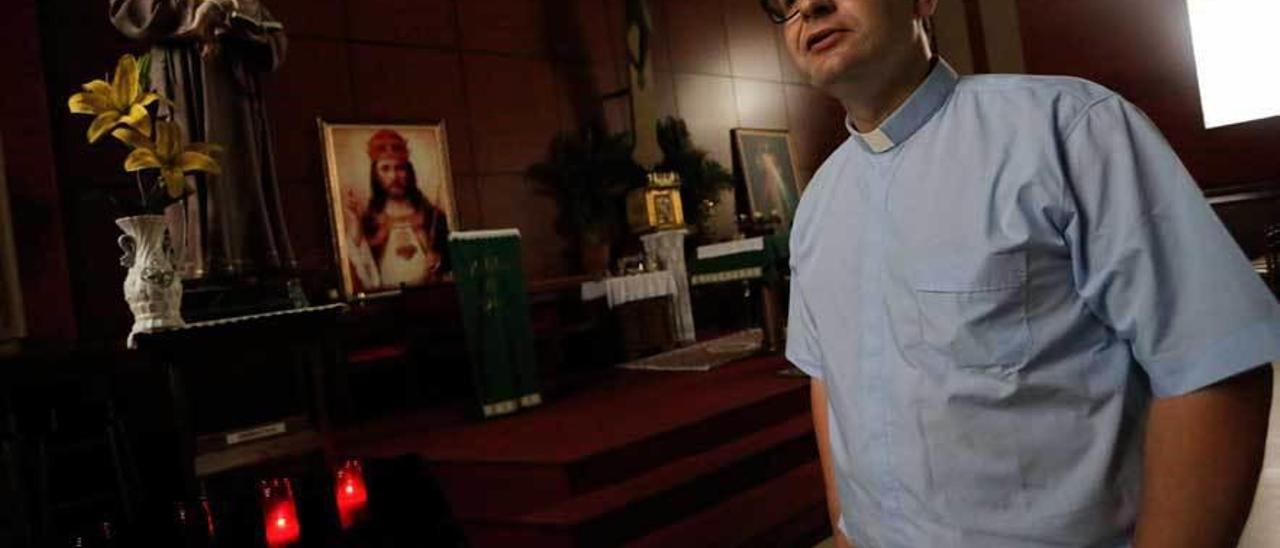 Alfonso Abel Vázquez, en la parroquia de Cristo Rey de Versalles.