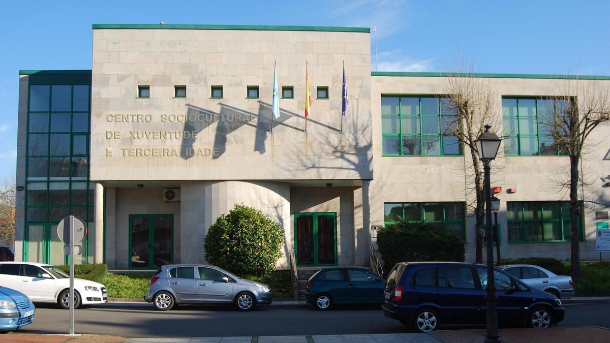 Un dos puntos de entrega é a casa da cultura de Bertamiráns.