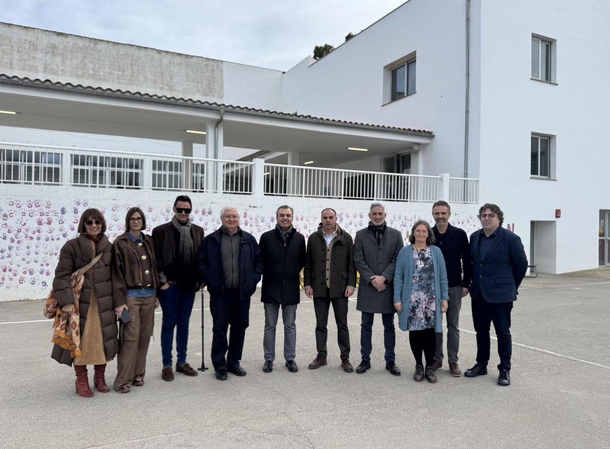 El conseller Vera también ha visitado el CEIP Eleonor Bosch de Santa Margalida.