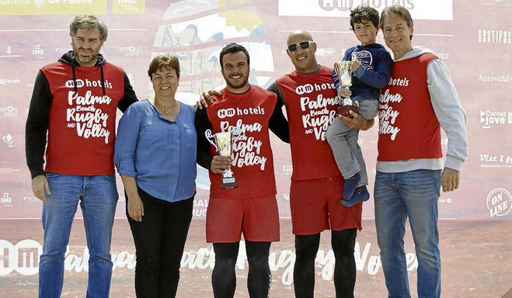 Rugby, voleibol, playa y solidaridad