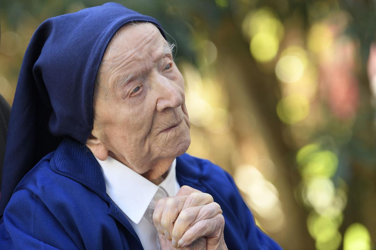 Mor la monja André, la dona més vella del món, als 118 anys