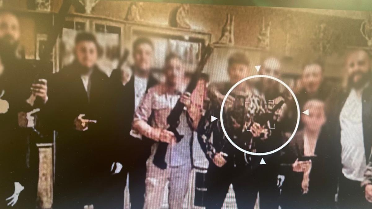 Imagen colgada en redes sociales por el clan de 'Los Loletes', recogida en el atestado de la Policía.