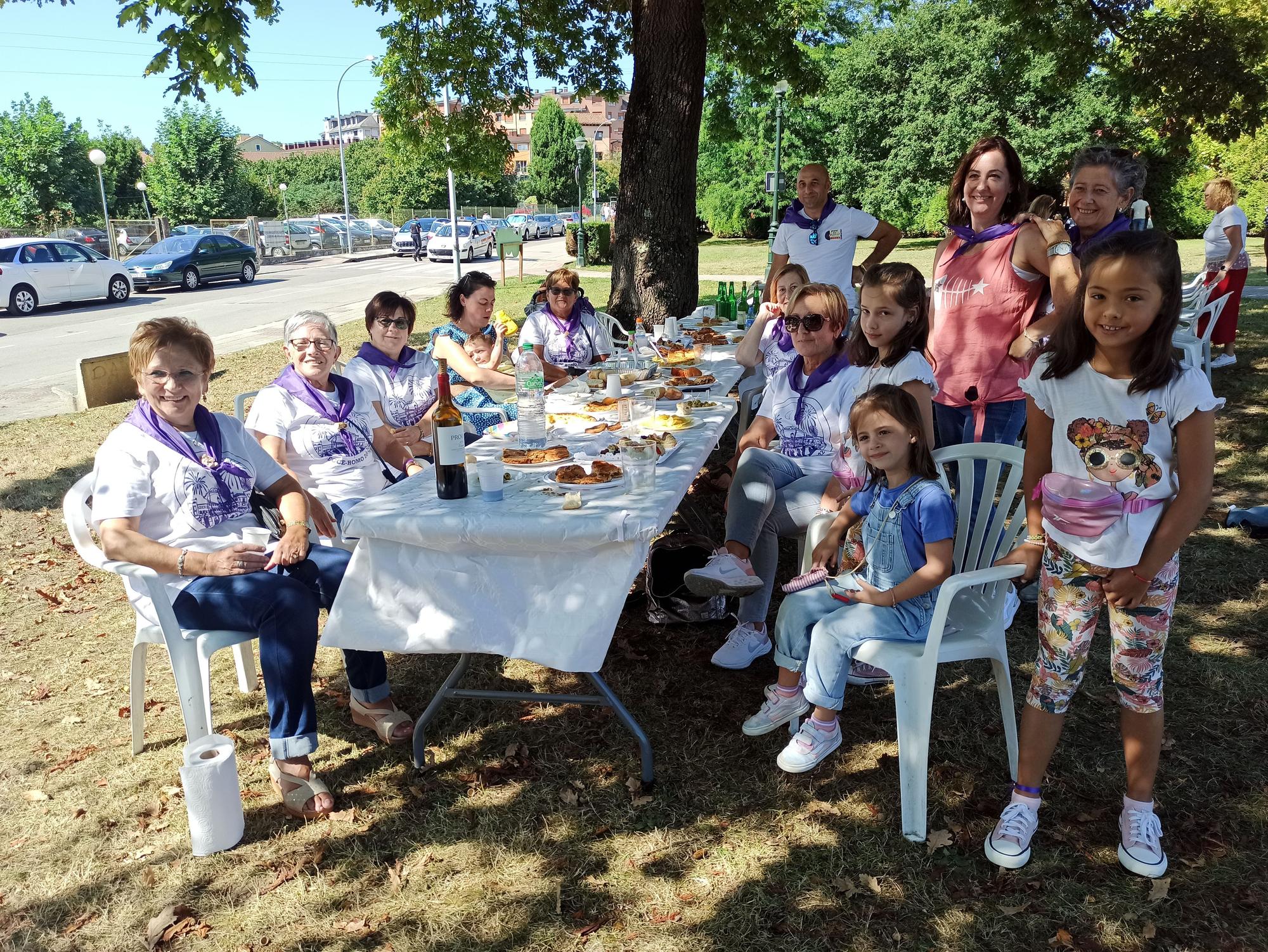 Así fue la comida campestre de Noreña en el parque de Los Riegos