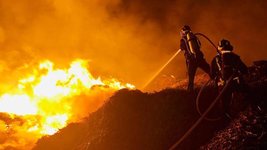 Bomberos de Tenerife pide extremar las precauciones para evitar incendios