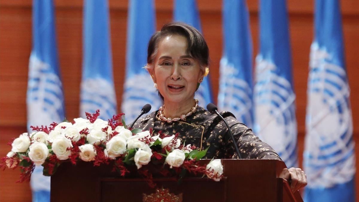 Aung San Suu Kyi, durante una ceremonia del Día Internacional de la Mujer, en Birmania.