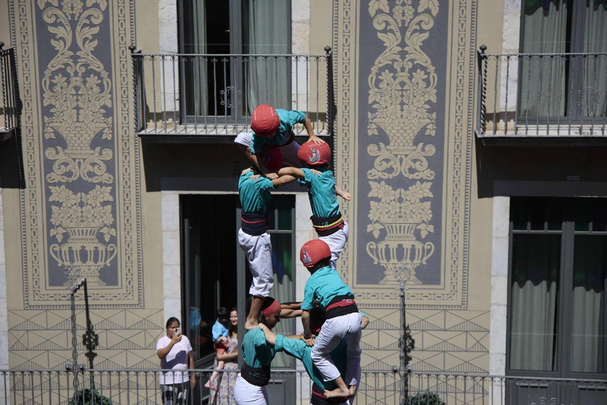 Les imatges de la jornada castellera per celebrar els 30 anys dels Marrecs de Salt