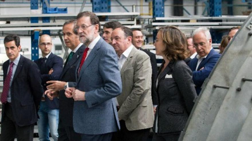 Rajoy pide "cordura" a la hora de votar y Rivera quiere "el timón"