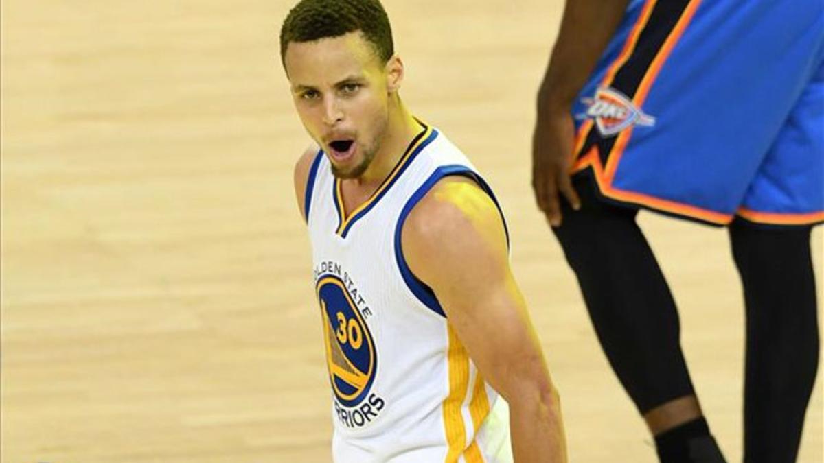 Curry volvió a mostrar su mejor versión contra los Warriors