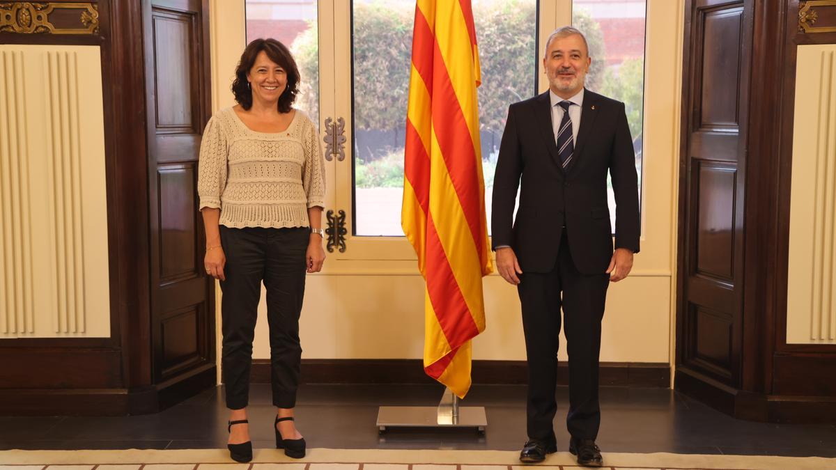 Anna Erra y Jaume Collboni en su primera reunión en el Parlament