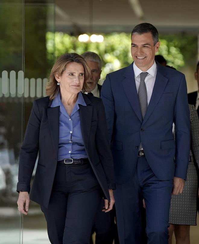 Pedro Sánchez y Teresa Ribera durante la inauguracion de la IV edición del foro Fondos Europeos .