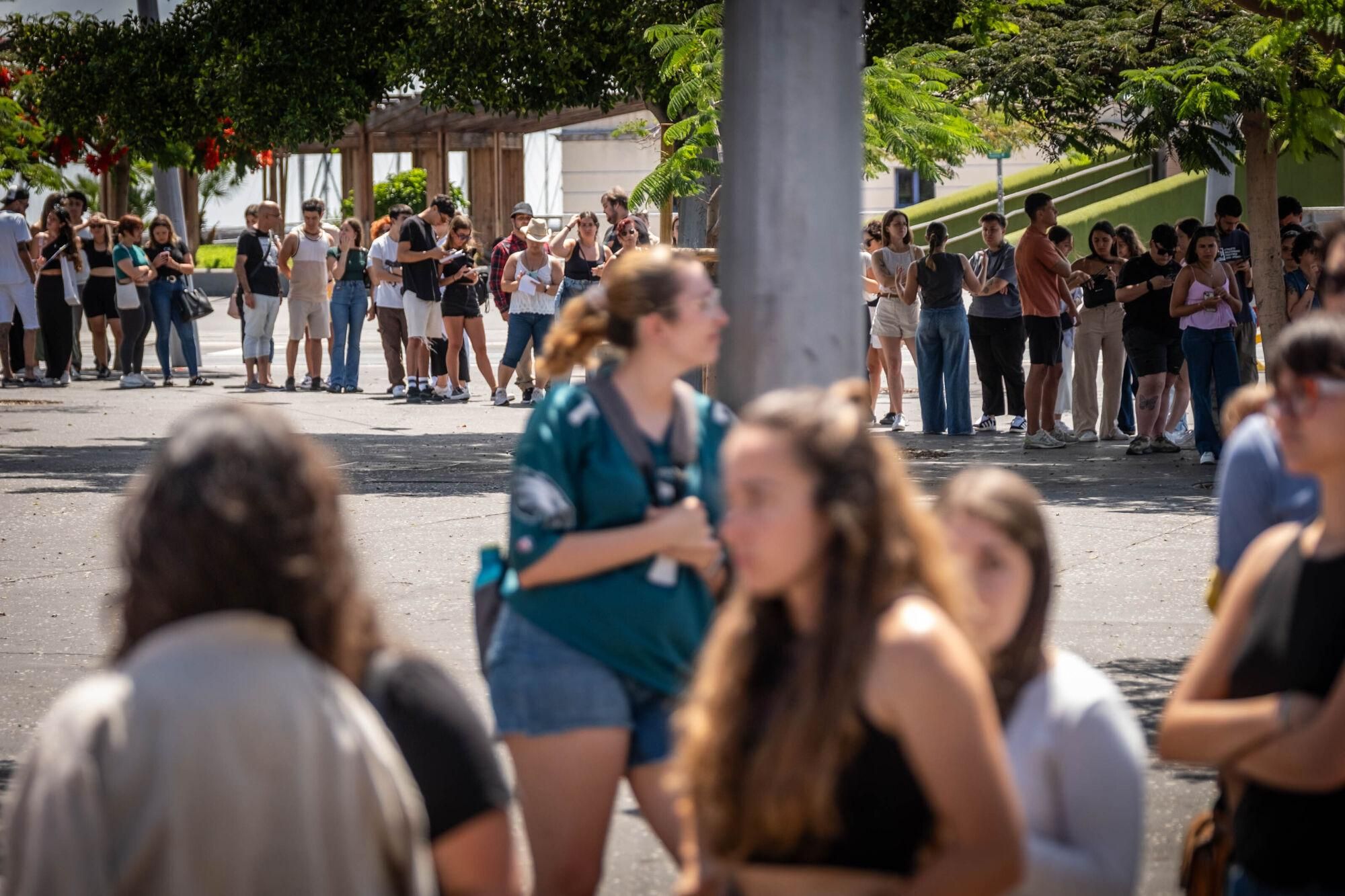 Casting multitudinario y especia  para reclutar 500 personas para el Cook Music Festival.