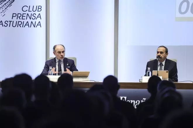 Ignacio Villaverde y Juan Manuel Cueva confrontan su modelo de Universidad en LA NUEVA ESPAÑA: así fue el intenso debate entre los candidatos