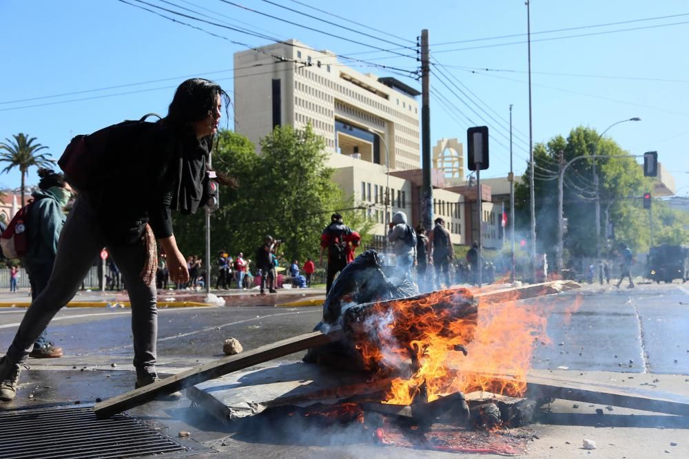 Protestas en Valparaíso durante sesión ...