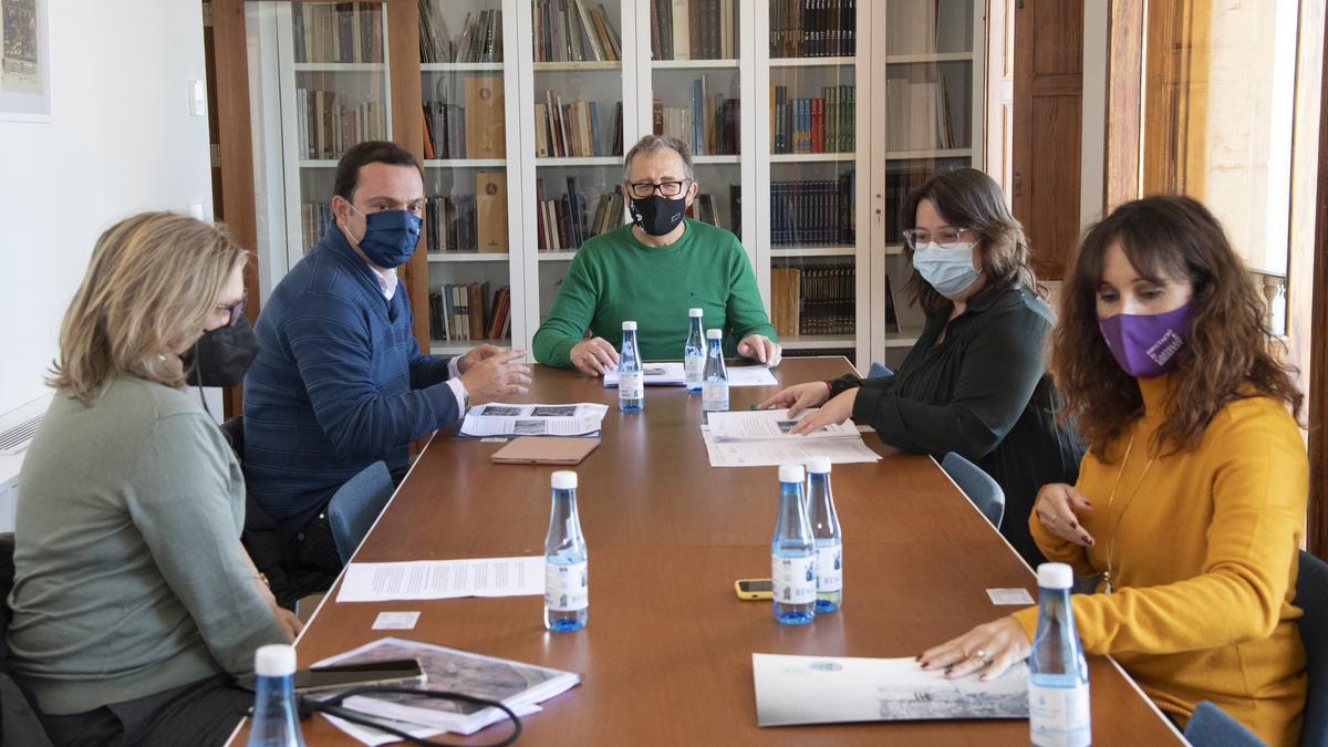 Reunión de trabajo de la Diputación con el Ayuntamiento de Peñíscola.