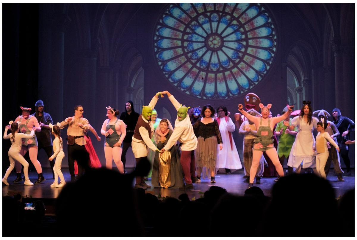 Un instante de la representación del musical 'Shrek'
