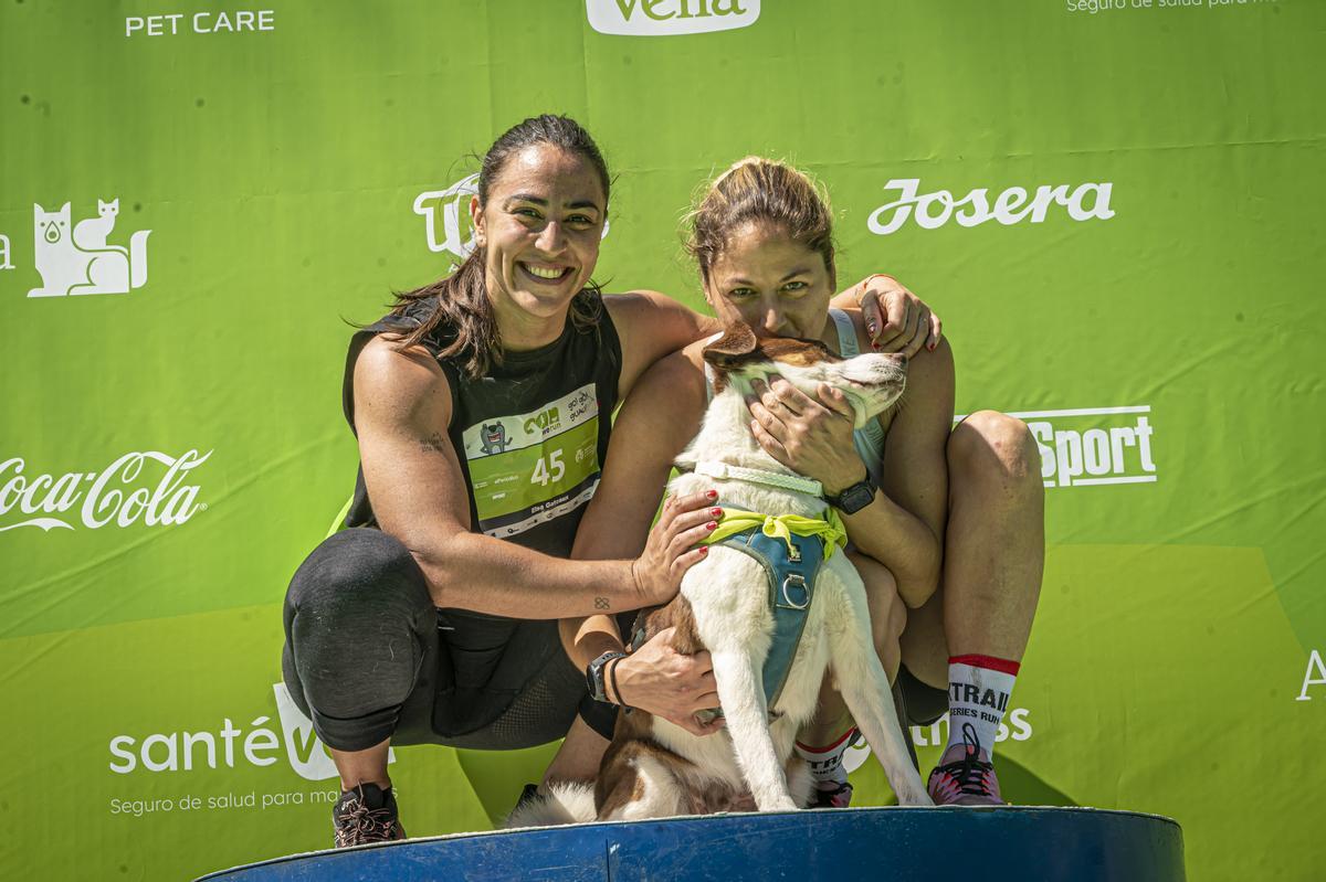 CAN WE RUN BARCELONA. La carrera organizada por Prensa Ibérica y El Periódico de Catalunya con la colaboración de Sport ,  donde las personas y sus mascotas perrunas corren en familia