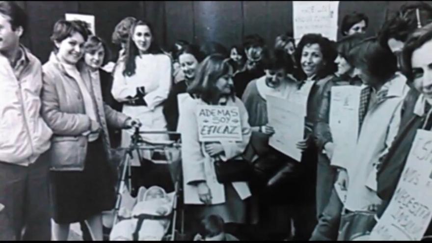 Una imagen de las profesionales del servicio en 1984