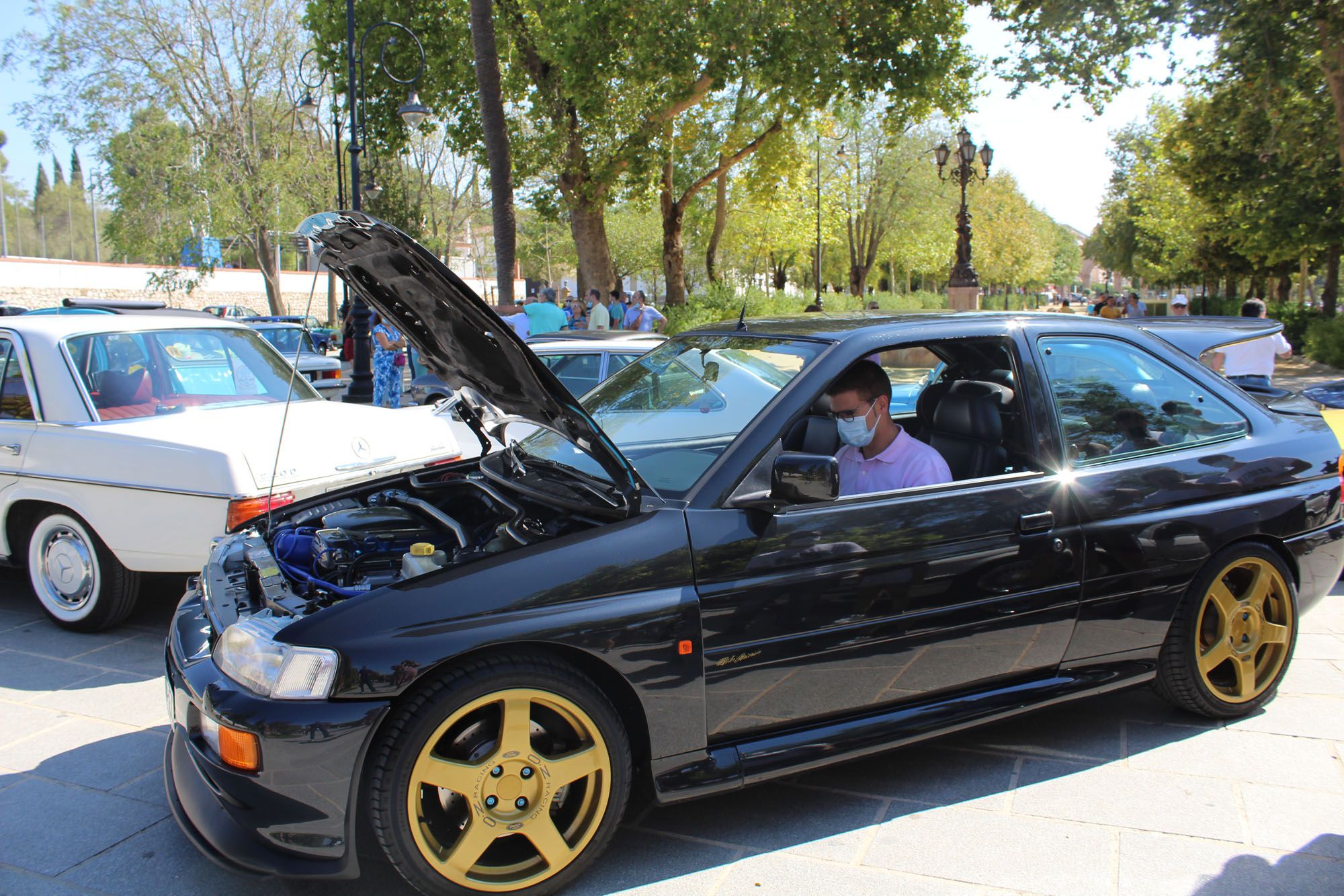 Concentración de coches clásicos en Antequera