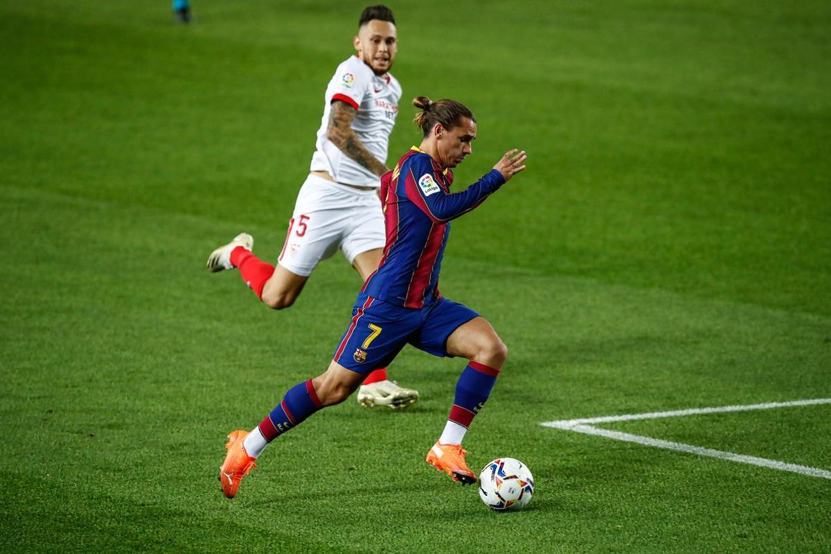 07 Antoine Griezmann of FC Barcelona during La Liga match between FC Barcelona and Sevilla FC at Camp Nou Stadium on October 04, 2020 in Barcelona, Spain.