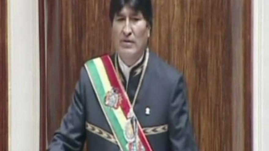 Morales dice que Chávez ya recibe sesiones de fisioterapia