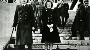 Adolf Hitler y Eva Braun.