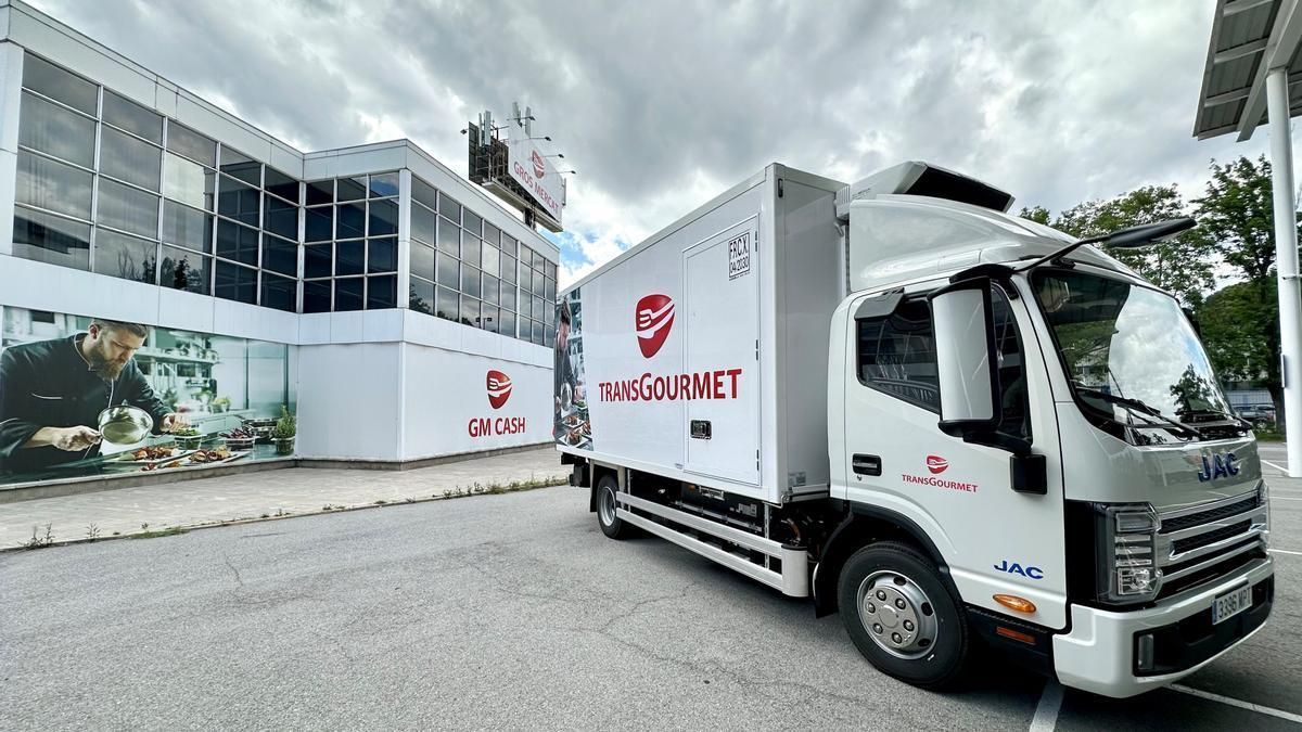 Un vehicle elèctric de Transgourmet, en una imatge d'arxiu.