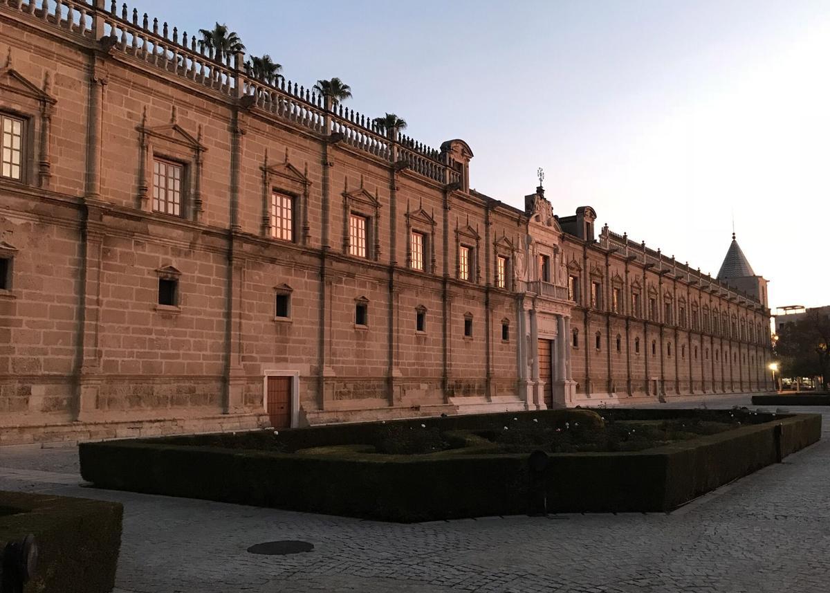 03/12/2018 Fachada del Parlamento andaluz.El Parlamento andaluz contará en la undécima legislatura que se inicia tras las elecciones autonómicas de este domingo, 2 de diciembre, con un total de 63 'caras' nuevas en su hemiciclo, mientras que de los 109 diputados 57 son hombres y 52, mujeres.ANDALUCÍA ESPAÑA EUROPA SEVILLA POLÍTICA
PARLAMENTO ANDALUZ
